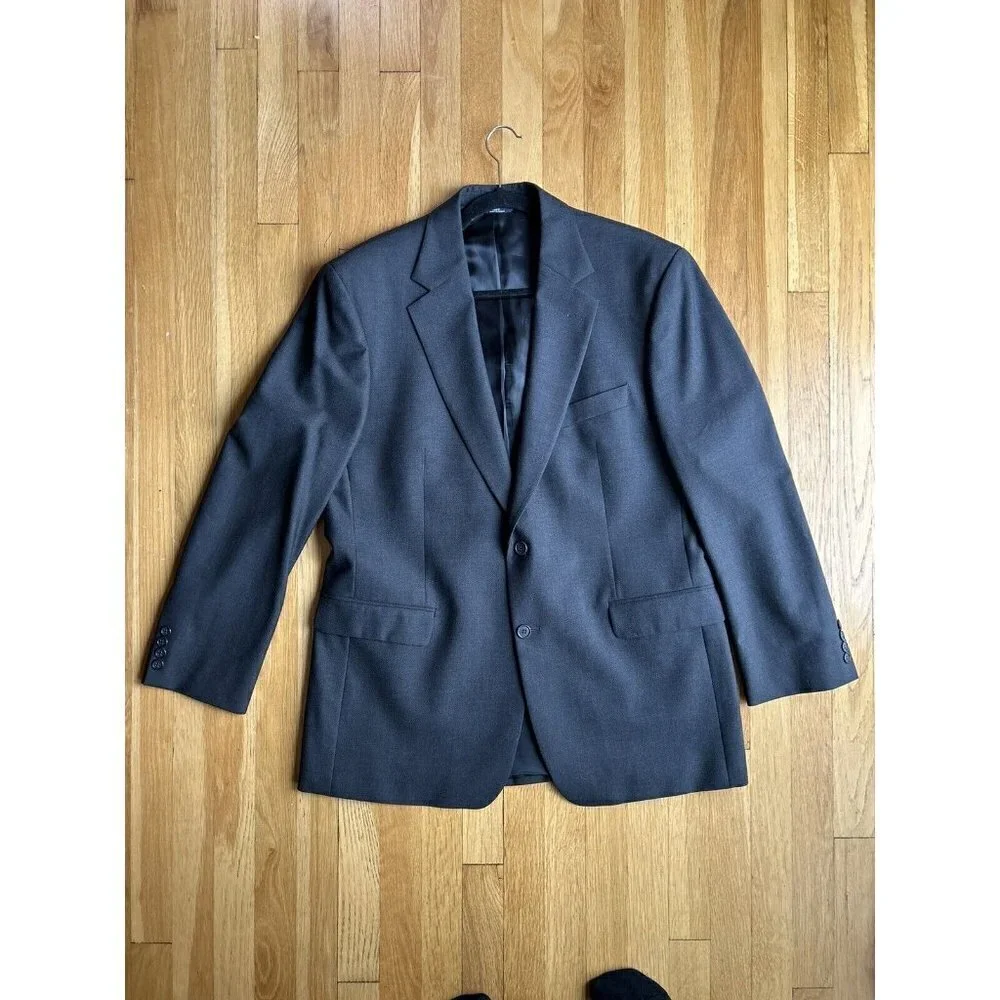 Brooks Brothers Dark Gray Wool Blazer 43 $1,380 made in USA Career Class…​​